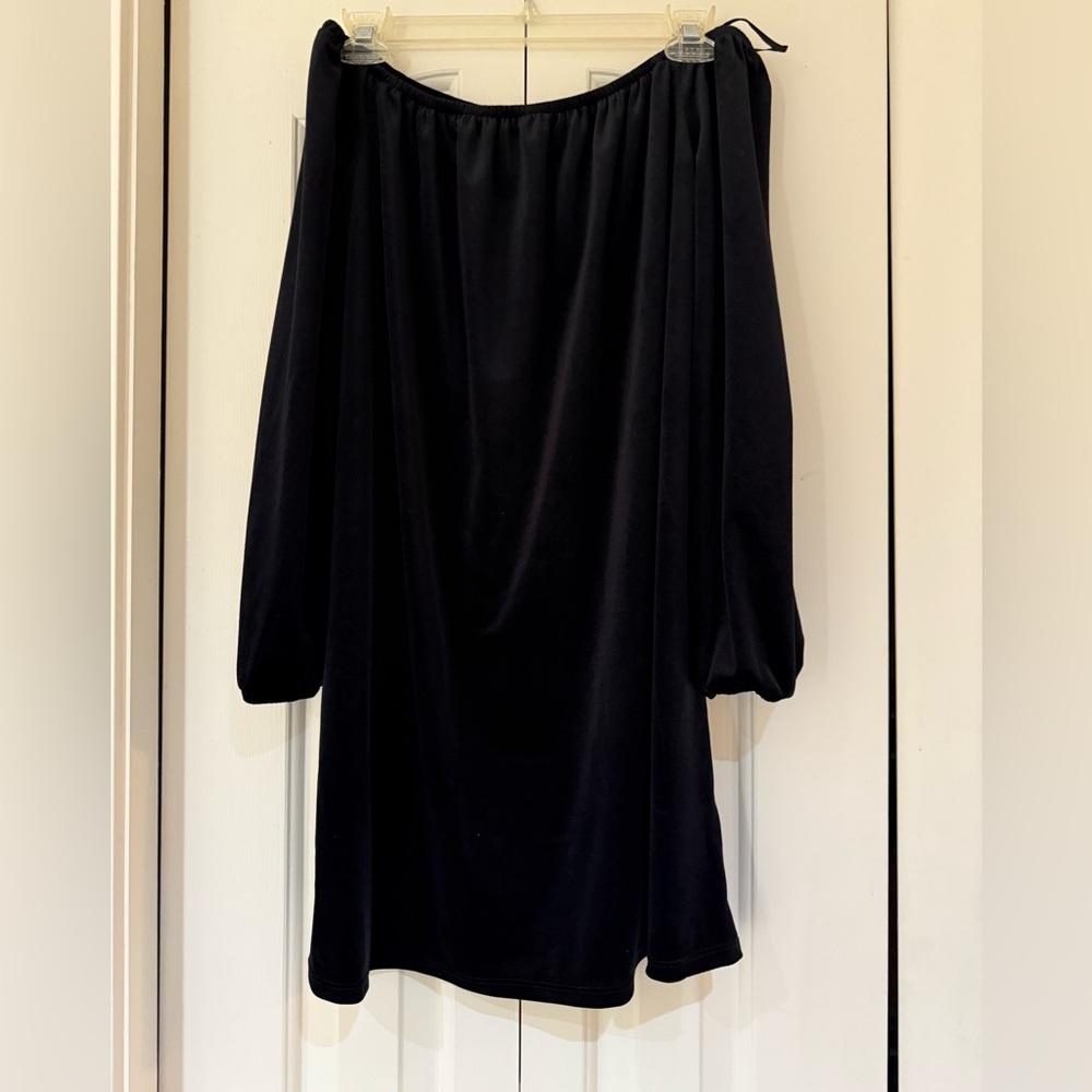 One Clothing Black Off-Shoulder Long Sleeve Velvet Velour Mini Dress